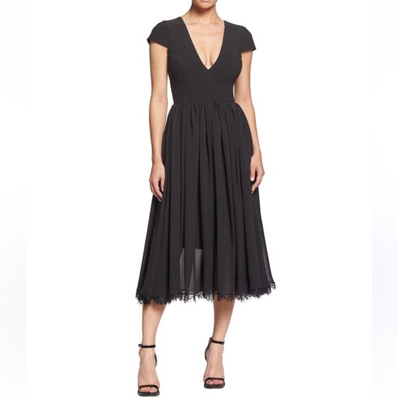 Dress The Population Corey V-Neck Cap Sleeve Lace Hem Dress size large - Picture 1 of 11
